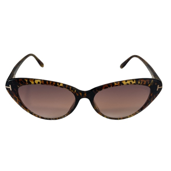 Tom Ford Women’s Sunglasses TF869 Cat Eye Yellow Havana lens Gradient - Picture 6 of 12